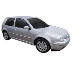 GP Deflecteurs d'air Déflecteurs de Fenêtre Latérale Compatible Avec Volkswagen Golf 4 3P. Berlina 1997-2004, Ensemble 2 pièces, Aérodynamique, Noir, Fumé, Fixation par clips