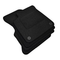 | Tapis De Sol Noir Velours Sur Mesure Pour Skoda Rapid 2014-2019 4 pcs, Ajustement Précis, Base Antidérapante, Renforcée Dans la Zone de la Pédale, Avant et Arrière, Avec Attaches